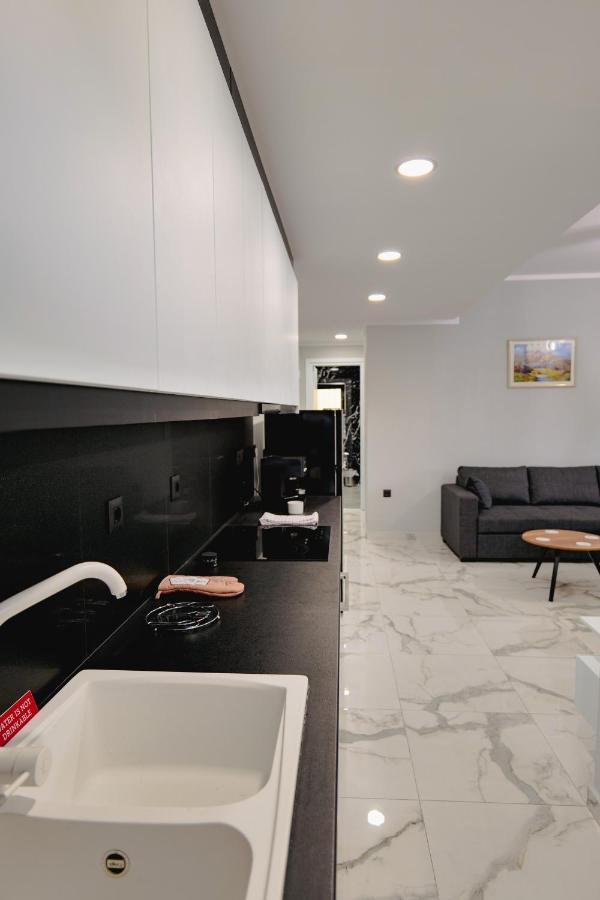 Appartement Iphigenia Luxury Flat à Saranda Extérieur photo