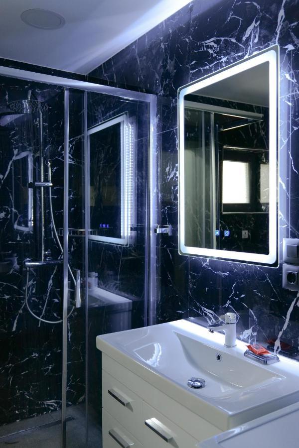 Appartement Iphigenia Luxury Flat à Saranda Extérieur photo